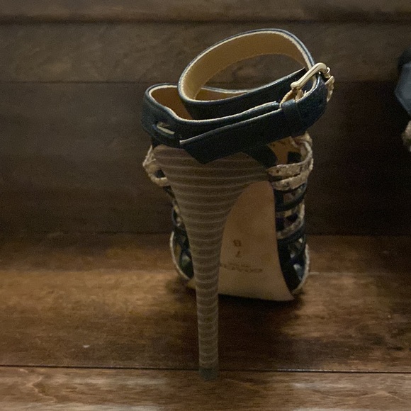 Coach leather heels - Picture 3 of 5